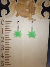 Load image into Gallery viewer, Cannabis Leaf Earring - 7 point
